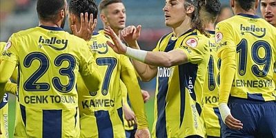 Fenerbahçe'nin golcüsü için masadalar! Yıldız oyuncu Japonya yolcusu
