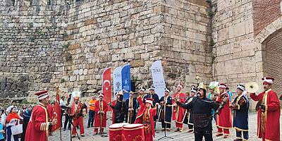 Fethin 700. Yılında mehter sesleri Saltanat Kapı'dan yükseldi