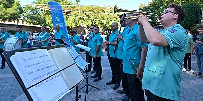 Fetih coşkusu notalarla yankı buluyor