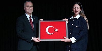 Fulya Öztürk Ortadoğu notlarını İnegöl'de anlattı