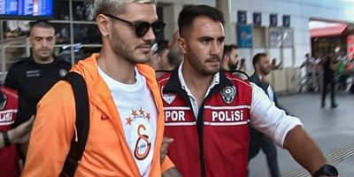 Galatasaray, Antalya'da coşkuyla karşılandı