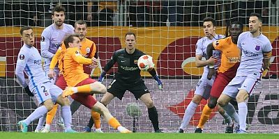 Galatasaray Barcelona’ya yenildi, Avrupa’ya veda etti