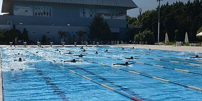 Geleceğin yüzücüleri Bursa Yıldırım’da yetişiyor