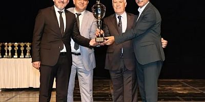 Gemlik Belediyespor'dan 3 kupa birden