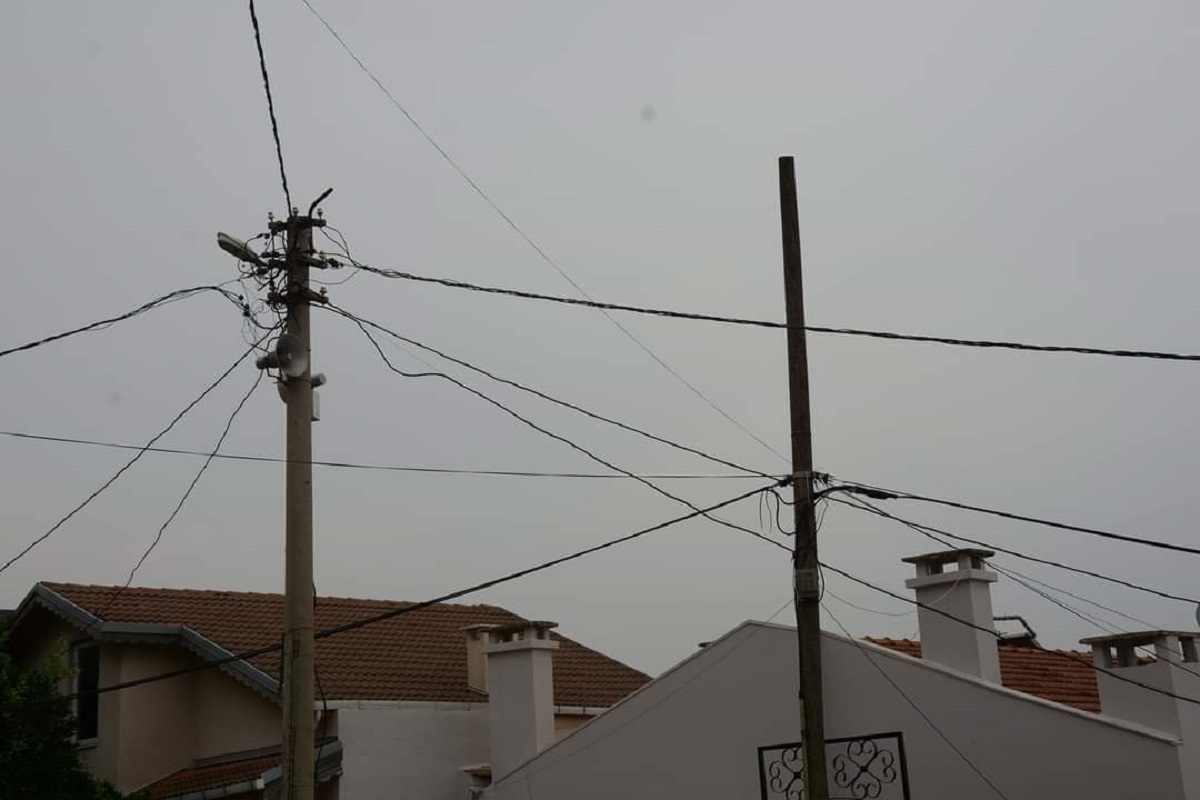 Bursa Gemlik’te elektrik direkleri alarmı