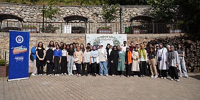 Gençler doğa için yürüdü