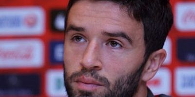 Gökhan Gönül kardeşini kabul ettiğini duyurdu