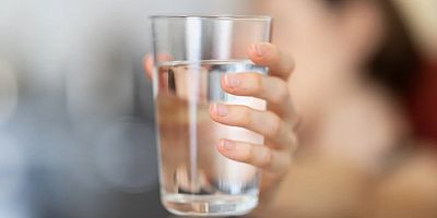Günde Kaç Litre Su İçilmeli? Azı Da Fazlası Da Zarar Verebilir! İşte Günlük Su İhtiyacı