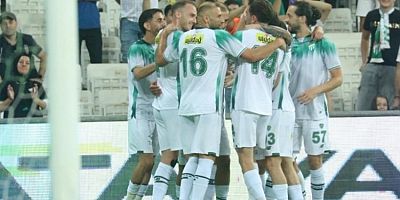 Hazırlık maçının galibi Bursaspor oldu:  2-1