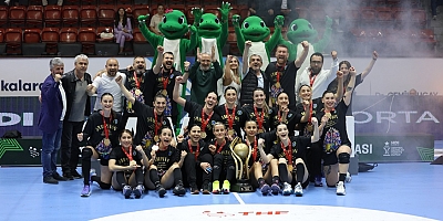 Hentbol Kadınlar Türkiye Kupası Bursa Büyükşehir Belediyespor'un oldu