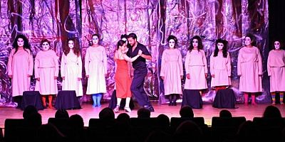 ‘Hiç Kimsenin Hikayesi’ oyunu Osmangazi’de sahnelendi