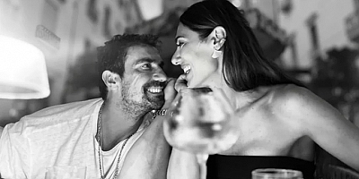 İbrahim Çelikkol ve Natali Yarcan'dan aşk dolu kutlama! Evliliklerinde 1 yılı geride bıraktılar