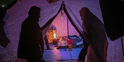 İdlib'de 2 bebek donarak hayatını kaybetti