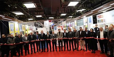 İnegöl belediyesi 8. Kitap fuarı başladı