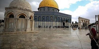 İsrail, Mescid-i Aksa'ya belirli sayıda Müslüman'ın girmesine izin verecek