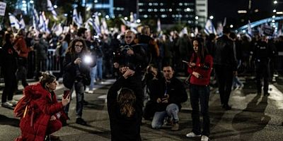 İsrailliler, Gazze'deki esirlerin getirilmesi, erken seçim talebiyle sokaklara döküldü