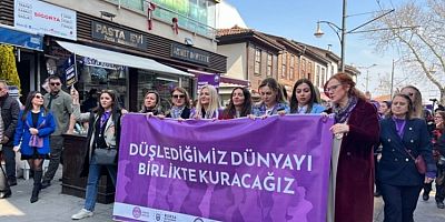 Kadınlar, düşledikleri dünyayı birlikte kurmak için yürüdü