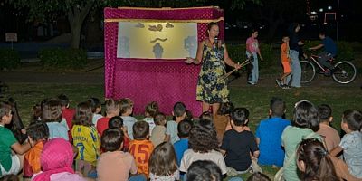 Karagöz Bursalıların gönlüne perde kurdu