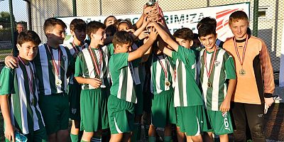 Kurtuluş Kupası’nda Şampiyon Bursaspor