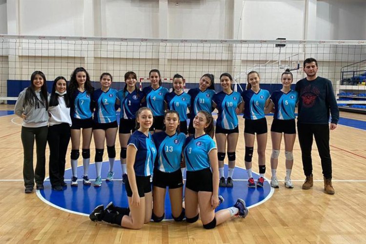 Kütahya  Genç Kızlar Voleybol takımı 1. oldu