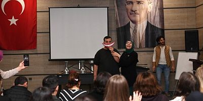 Liseli öğrenciler ve engelli bireyler Bursa'da ortak gösteri yaptı