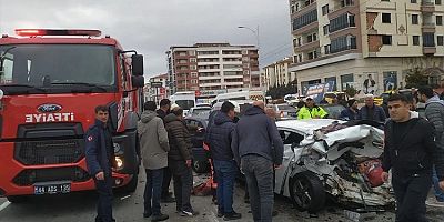 Malatya'da 7 aracın karıştığı trafik kazasında 1'i ağır 5 kişi yaralandı