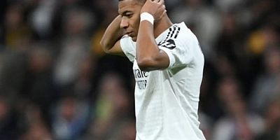 Mbappe hastaneye kaldırıldı