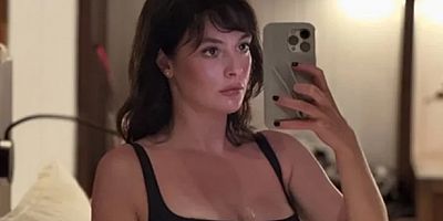 Melis Sezen'den dikkat çeken gece paylaşımı! Sosyal medyada beğeni yağdı