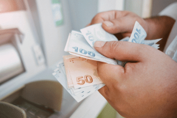 Memur ve emekliye şimdiden zam göründü