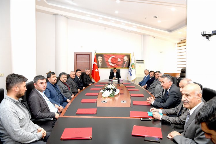 MHP Hekimhan İlçe Teşkilatından Malatya Büyükşehir'e ziyaret