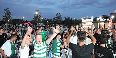 Milli heyecan ve Bursaspor maçı dev ekrana yansıdı