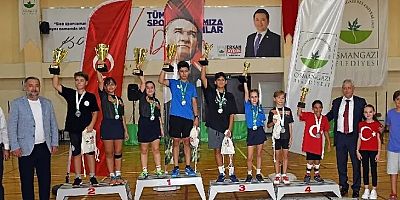 Minik raketler Osmangazi’de kıyasıya mücadele etti