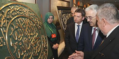 “Mukaddes Emanetler Sergisi” Osmangazi’de Ziyaretçilerini Ağırlıyor
