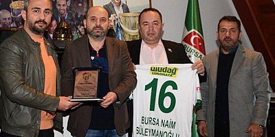 Naim Süleymanoğlu Grubu Bursaspor'a sponsor oldu