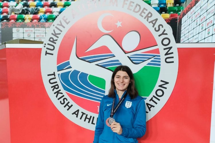 Niğde'nin gururu Aleyna Türkiye 2. oldu