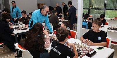 Nilüfer'de Türk dünyası satrançta buluştu