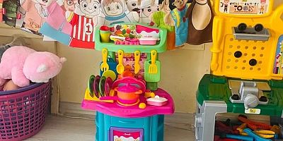 Nilüferli Kadın Derneklerinden Okullara Kırtasiye Yardımı!