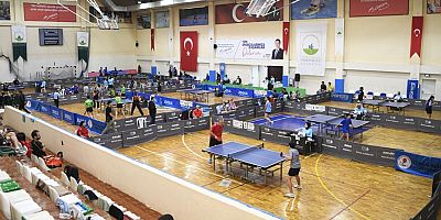 Osmangazi Belediyesi masa tenisine ev sahipliği yaptı