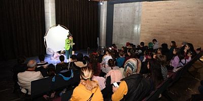 Osmangazi Belediyesi’nden çocuklara özel tiyatro oyunu