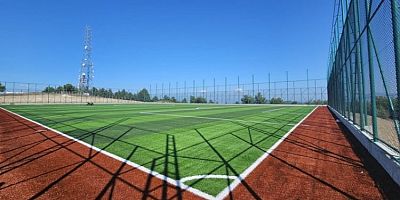 Osmangazi Belediyesi'nden Gündoğdu'ya futbol sahası 