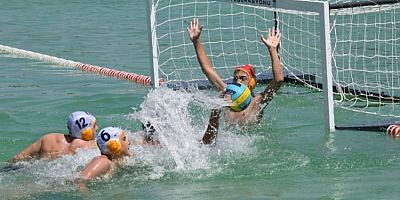 Osmangazi'de 2 gün boyunca Sutopu Festivali heyecanı yaşandı