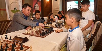 Osmangazi'de Cumhuriyet ruhu satranç turnuvasıyla canlandı