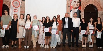 Osmangazi’de deprem tatbikatını başarıyla tamamlayan öğrencilere sertifika verildi