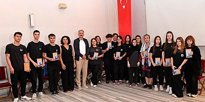 Osmangazi’de liseliler öğretici bir yolculuğa çıktı