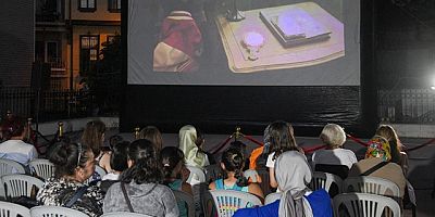 Osmangazi’de Yaz Akşamları Açık Hava Sinemasıyla Şenleniyor