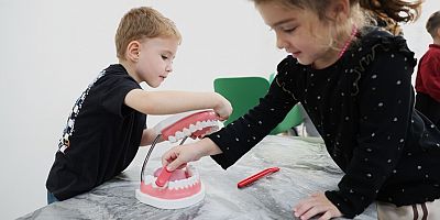 Osmangazi Kreşlerinde Çocuklara Ağız ve Diş Sağlığı Eğitimi