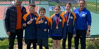 Osmangazi'nin genç raketleri kortta yıldızlaştı