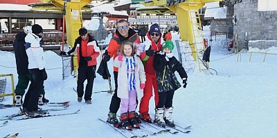 Osmangazili çocukların kayak yapma mutluluğu