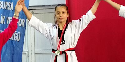 Osmangazili Sporcudan Gümüş Madalya