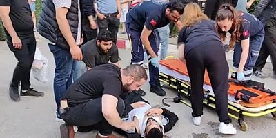 Otomobil ile çarpışan motosikletteki 2 kişi yaralandı